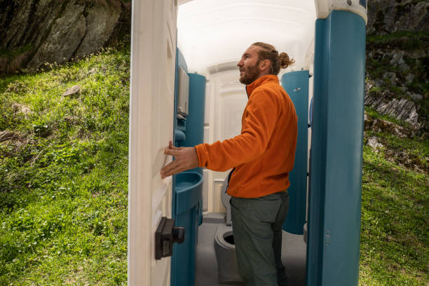 Portable Toilet Options We Offer in Benton, TN